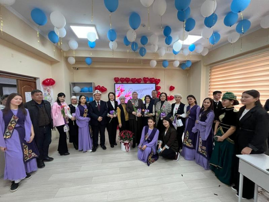 ПРАЗДНИЧНЫЙ КОНЦЕРТ «РАЙ НАХОДИТСЯ ПОД НОГАМИ МАТЕРЕЙ»