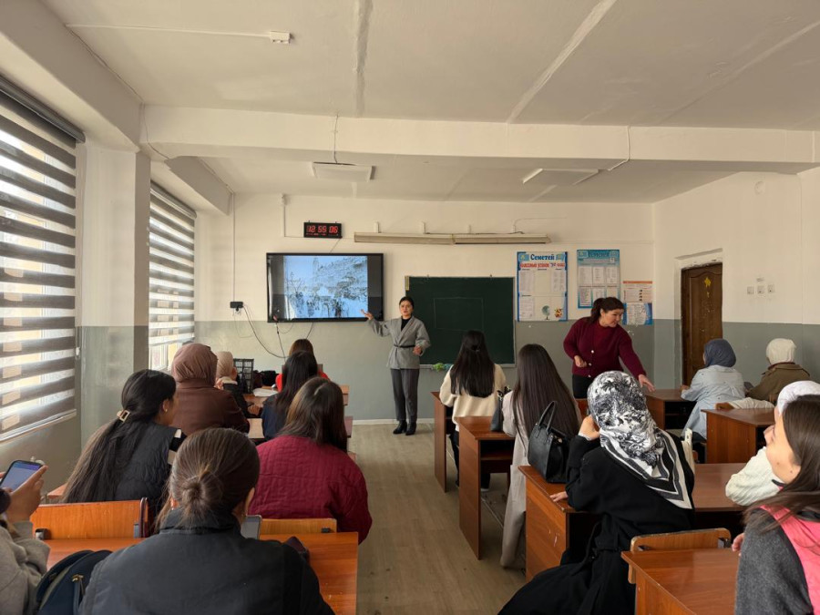 Workplace-Based Training in the Discipline “Practical Course of Russian Literature”