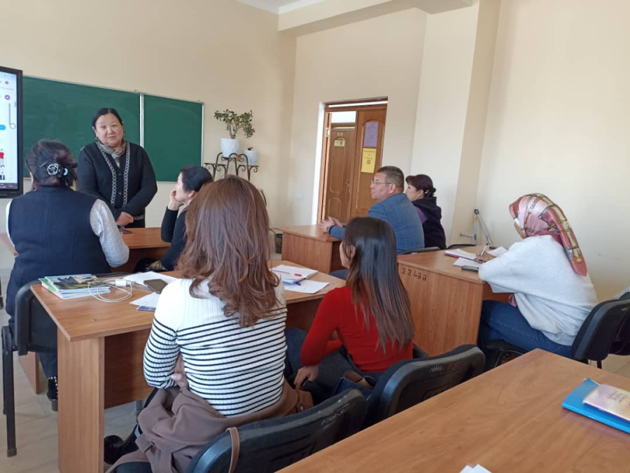 Advisory Hour on Academic Dress Code