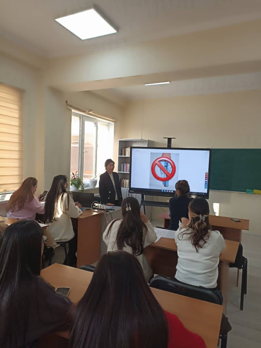 Академиялык дресс-код боюнча куратордук саат