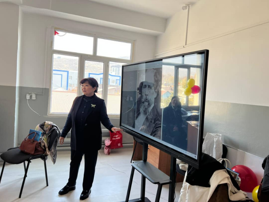 On-the-Job Training by PhD in Philology, Associate Professor A.A. Zhusupova at Secondary School No....