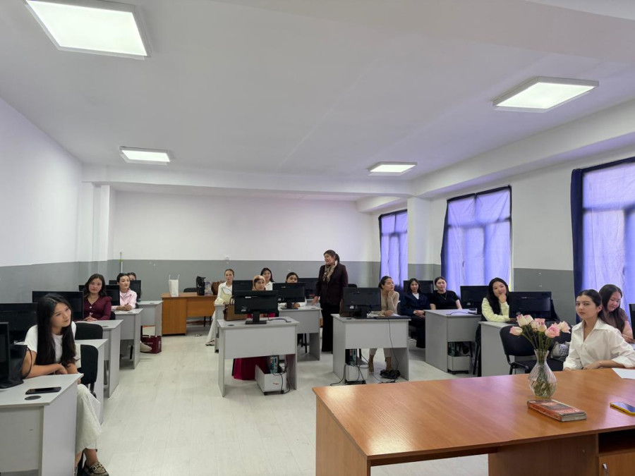 Иш ордунда окутуу: ХХ кылымдагы орус адабиятын үйрөнүүдө теория менен практиканын интеграциясы