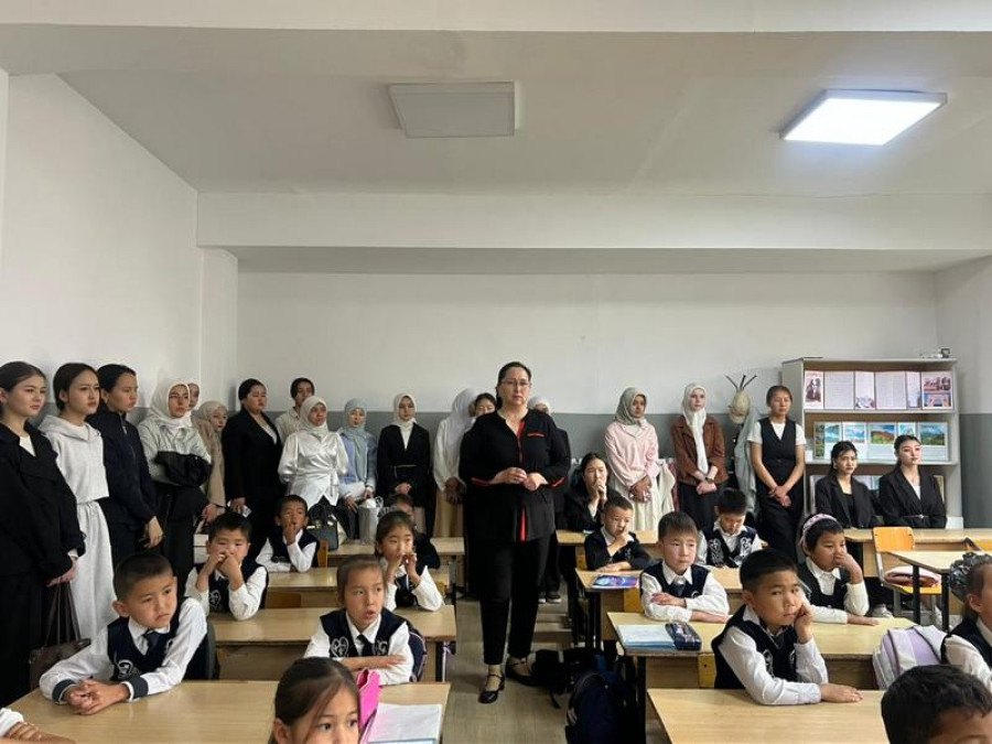 Студенты ПК Педагогический
колледж в процессе обучения на рабочем месте.