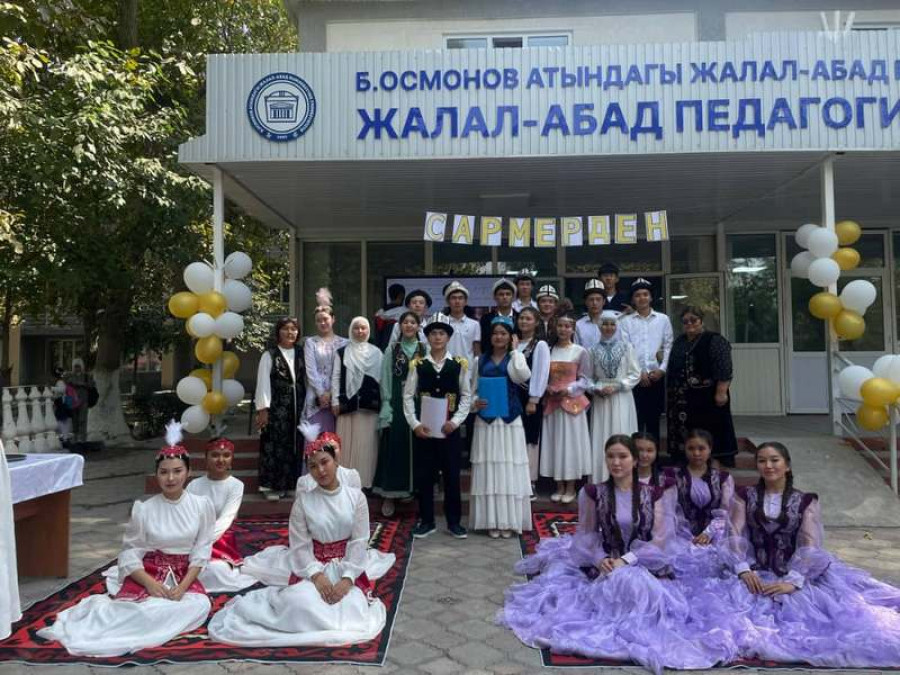 “Тилим менен улутмун,Тилим менен улукмун”