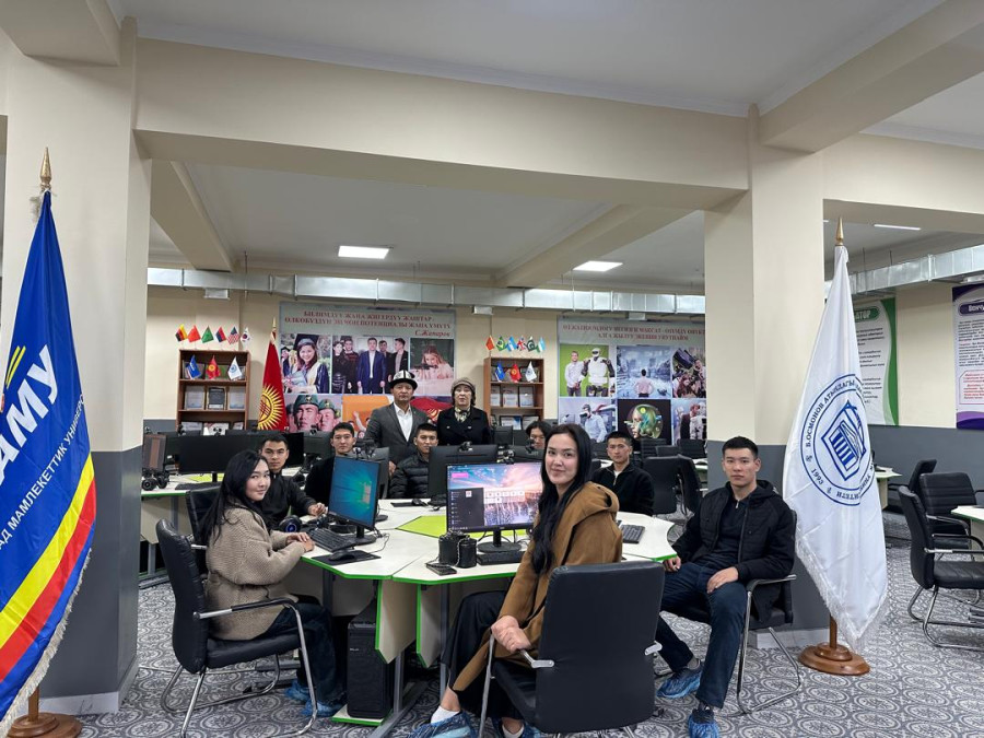 Организация рабочего места студента: практическое занятие в Центре поддержки и развития бизнеса (Биз...