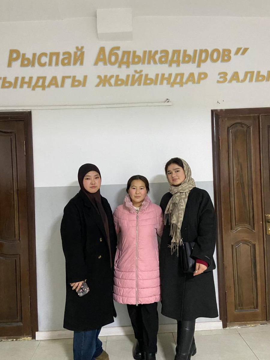 Просмотр фильма «Шамбала» и написание эссе студентами профиля «Русский язык и литература»