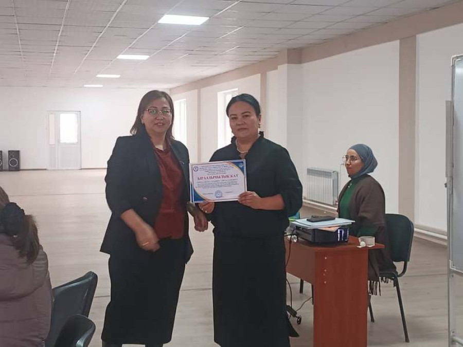 Педагогикалык колледжде илимий-методикалык
мастер-класс өткөрүлдү