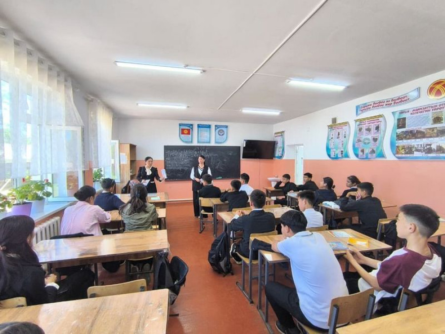Преподаватели колледжа иностранных языков проводят профориентационную работу