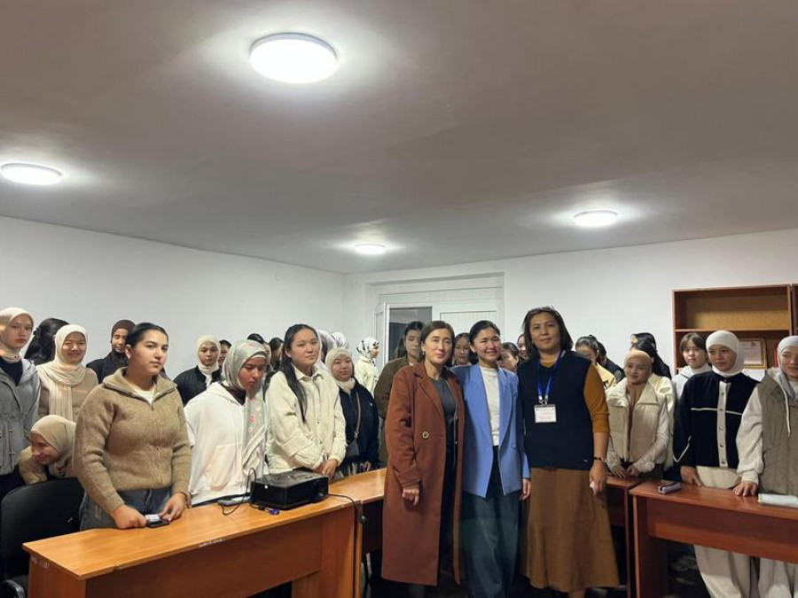 “Дени сак студент-дени сак улут”