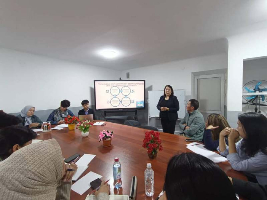 Агартуу министрлигине караштуу "Окуу китеби" басма үйү тарабынан семинар уюштурулду 