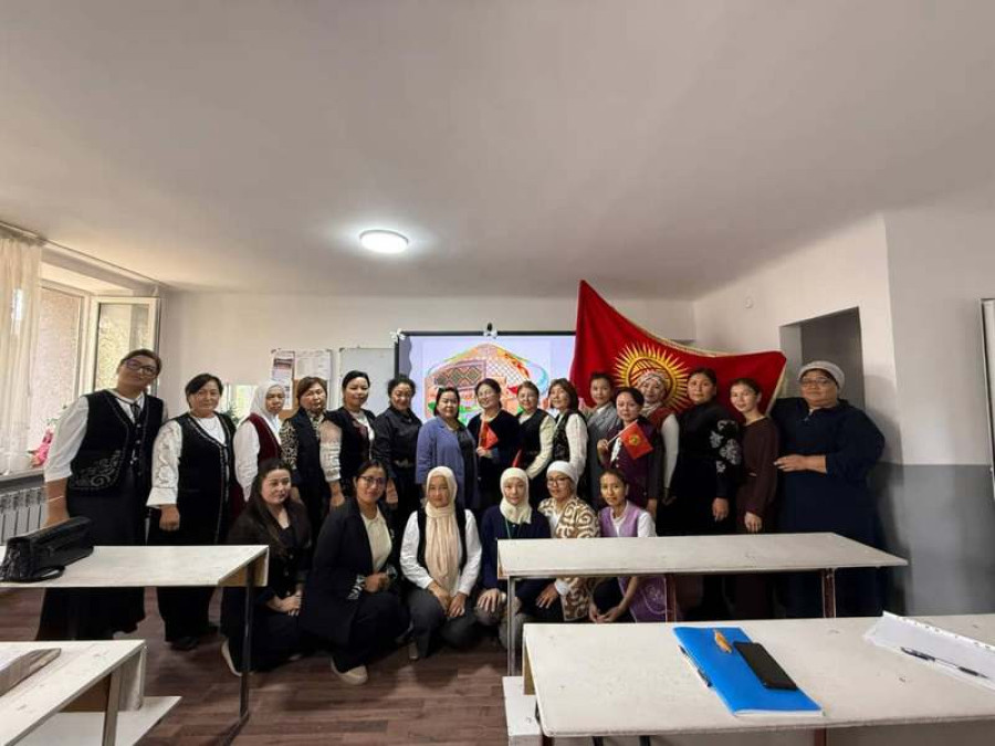 «Жаш муундарды тарбиялоодо этнопедагогика, улуттук нарк жана заманбап усулдардын колдонулушу»