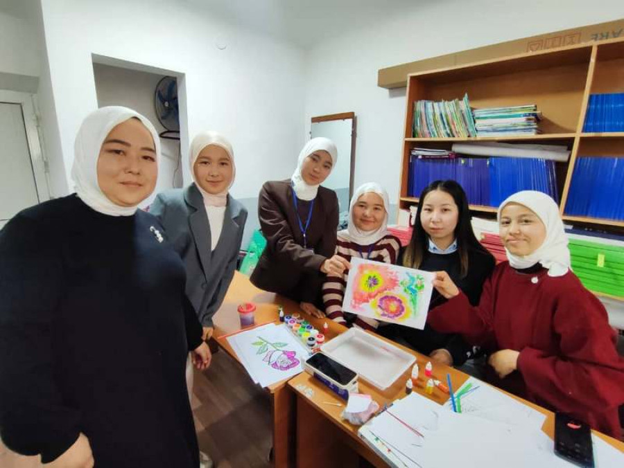 Педагогикалык колледжинин Мектепке чейинки билим берүү адистигинин студенттери үчүн конок-лекция уюш...