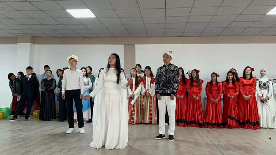 «Эл аралык эне тил күнү»