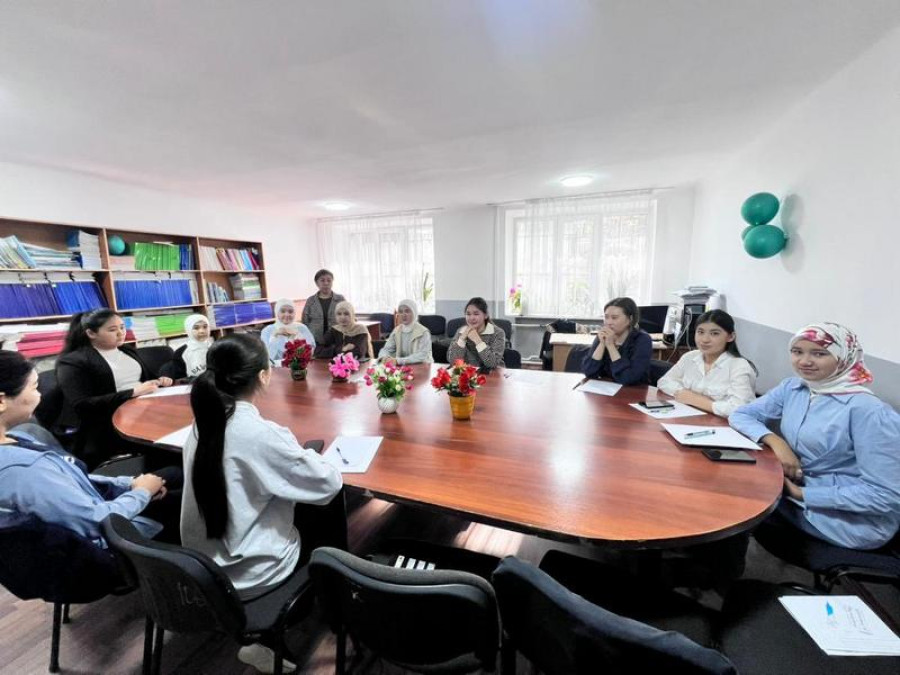 «Акылдуулар таймашы – 2026» аталышындагы интеллектуалдык-математикалык оюндун 1-туру болуп өттү.