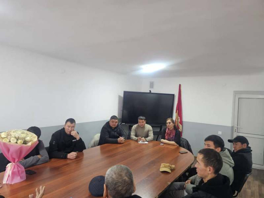 Иш берүүчүлөр менен жолугшуу