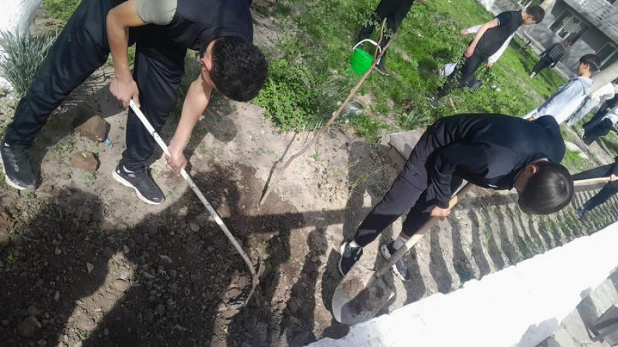 СЕН ТАЗА БОЛСОН, МЕН ТАЗА БОЛСОМ КООМ ТАЗА
БОЛОТ.