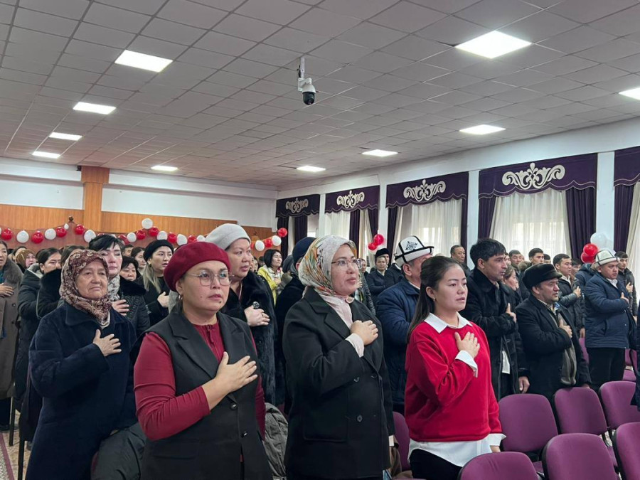 "Иш-берүүчү жана бүтүрүүчүлөр менен социалдык өнөктөштүк жолугушуусу" аталышындагы иш-чара.