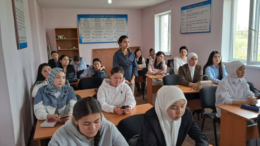 Көп тилдүү чөйрөдө студент практиканттын ролу