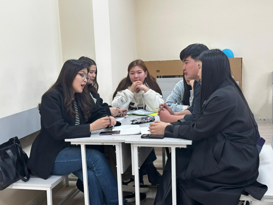 An open class on intercultural communication was held
