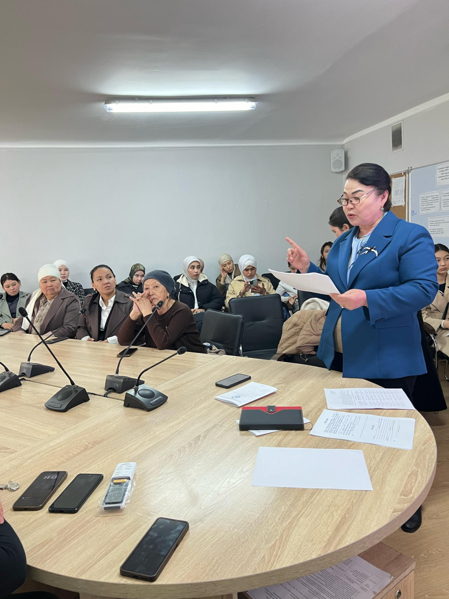 Бүгүнкү студент –
эртеңки адис