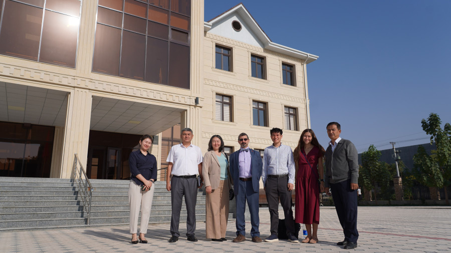 New International Opportunities at JASU: Fulbright
Specialists Open New Horizons for Education