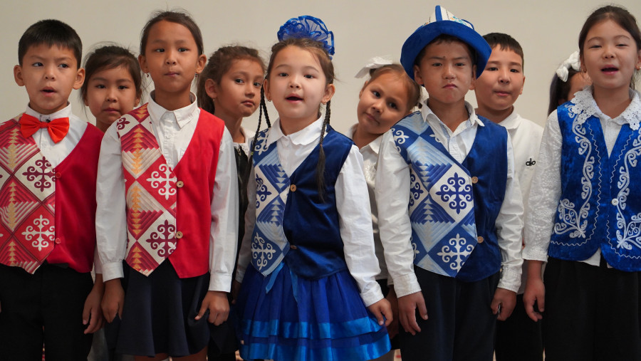 Праздник Кыргызского языка в Инновационной школе ЖАГУ