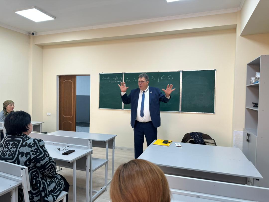 В ФИЛОЛОГИЧЕСКОМ ИНСТИТУТЕ СОСТОЯЛАСЬ ВСТРЕЧА С ЗАРУБЕЖНЫМ ГОСТЕМ