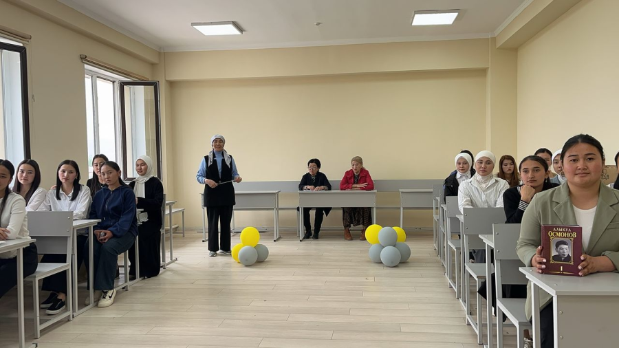 АЛЫКУЛ ОСМОНОВ - КЫРГЫЗ ПОЭЗИЯСЫНЫН ЧОЛПОН ЖЫЛДЫЗЫ