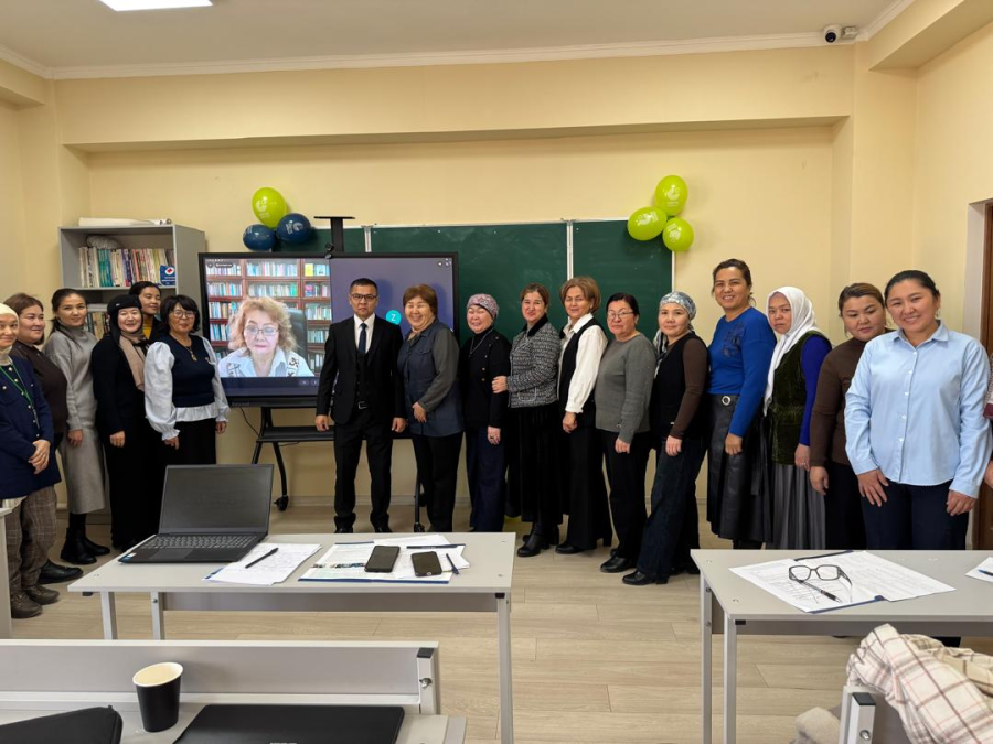 MASSIVE OPEN ONLINE COURSE (MOOC) HELD AT THE INSTITUTE OF PHILOLOGY