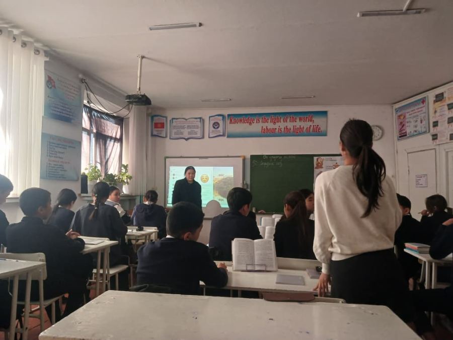 КТ-1-22 тайпасынын студенттери тарабынан ачык сабактар өтүлдү