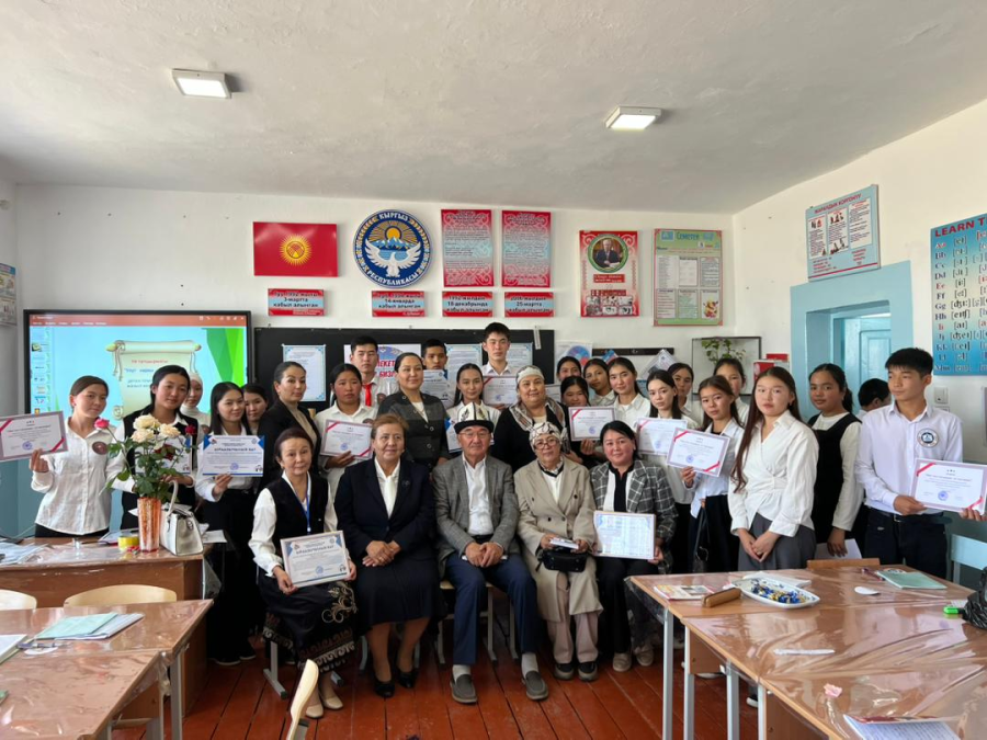        "Тил тагдыры - эл тагдыры" аталышындагы дебат-сабагы