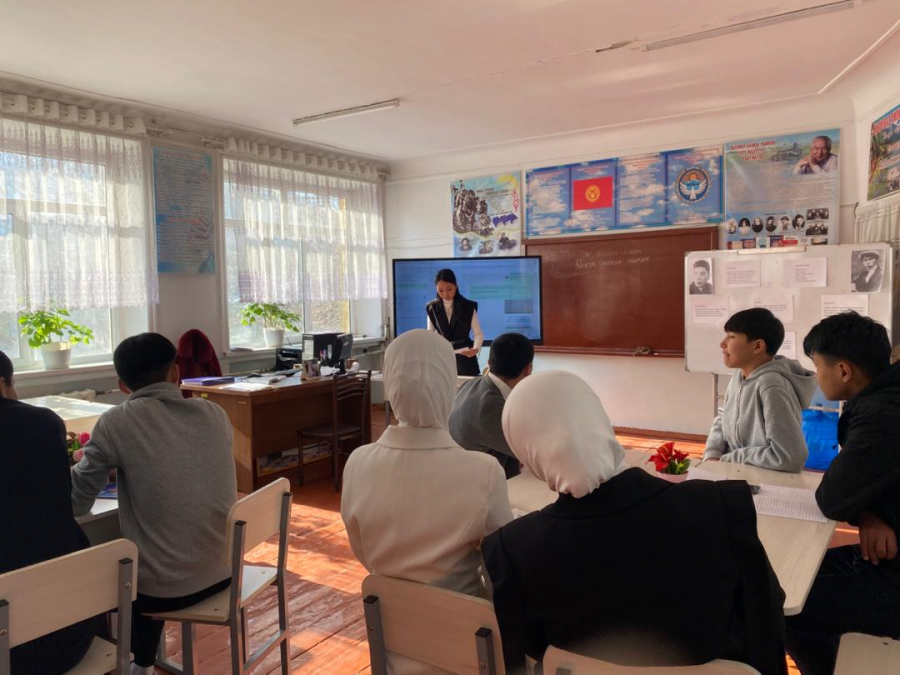 Студенттердин практикадагы ачык сааттарын көрүү