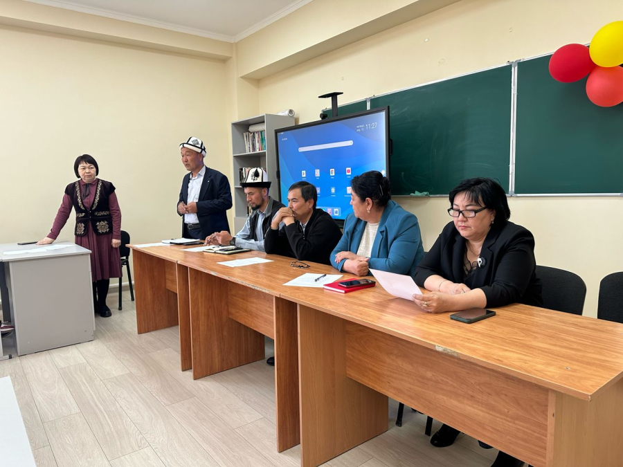 Лингвистика адистигинин иш берүүчүлөр менен жолугушуу конференциясы