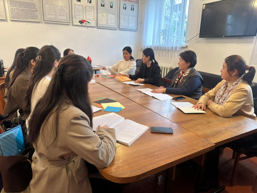 WORK-BASED LEARNING — PROVIDING METHODOLOGICAL SUPPORT TO STUDENTS