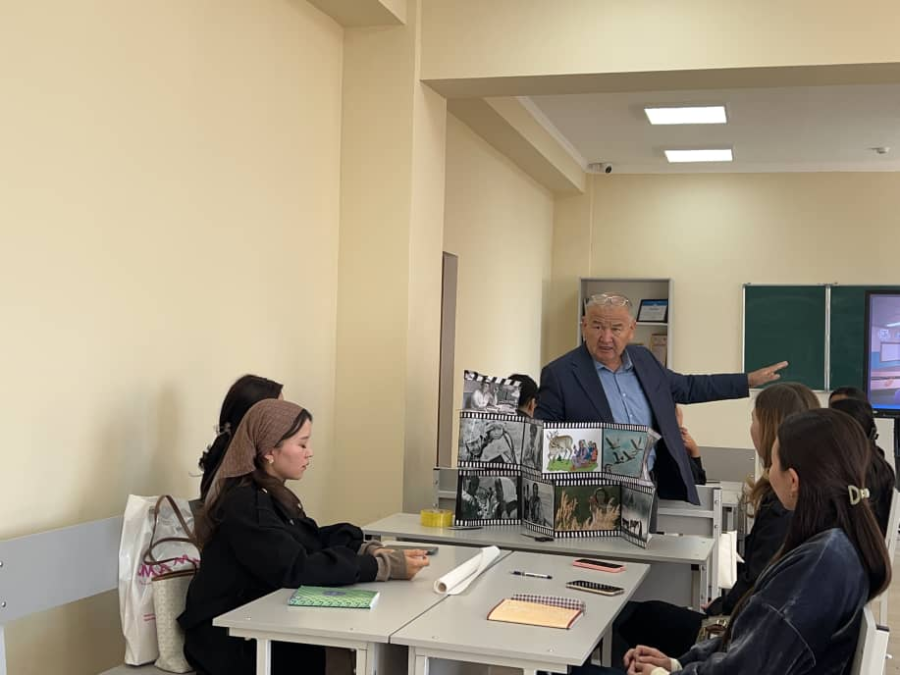 Казак эл жазуучусу -  М.Аузэов ачык сабакта