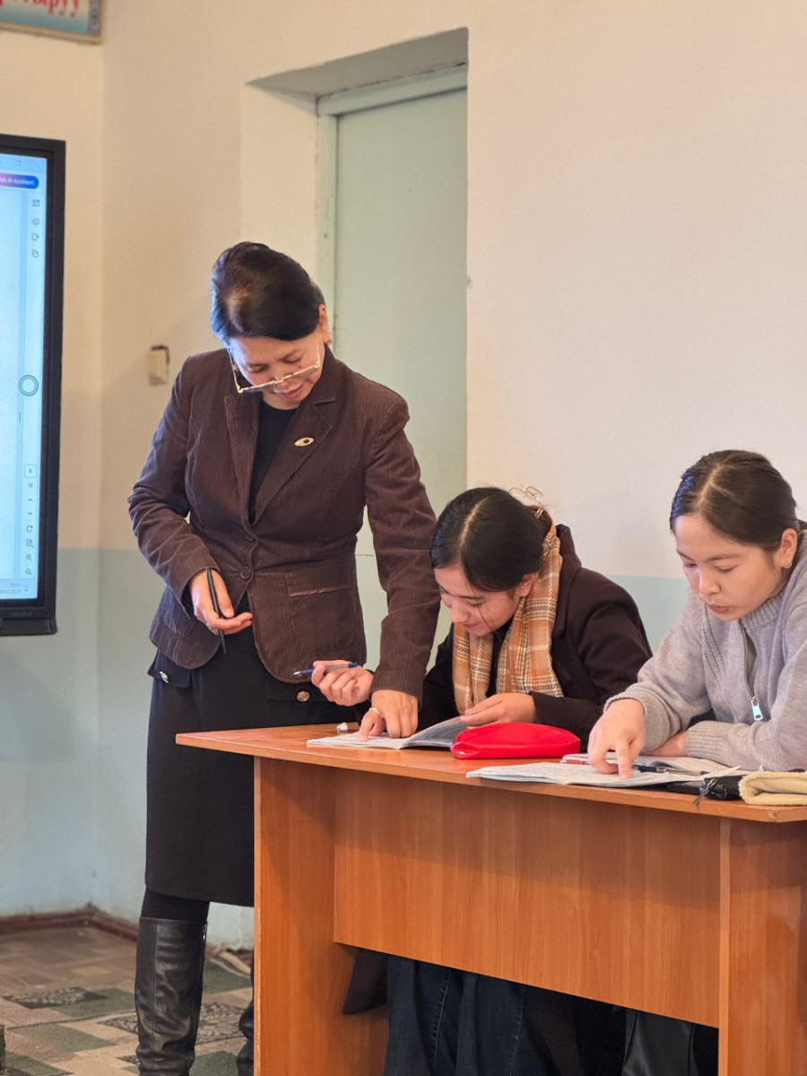 DEVELOPING METHODOLOGICAL COMPETENCE: DISCUSSION OF LESSON PLANS