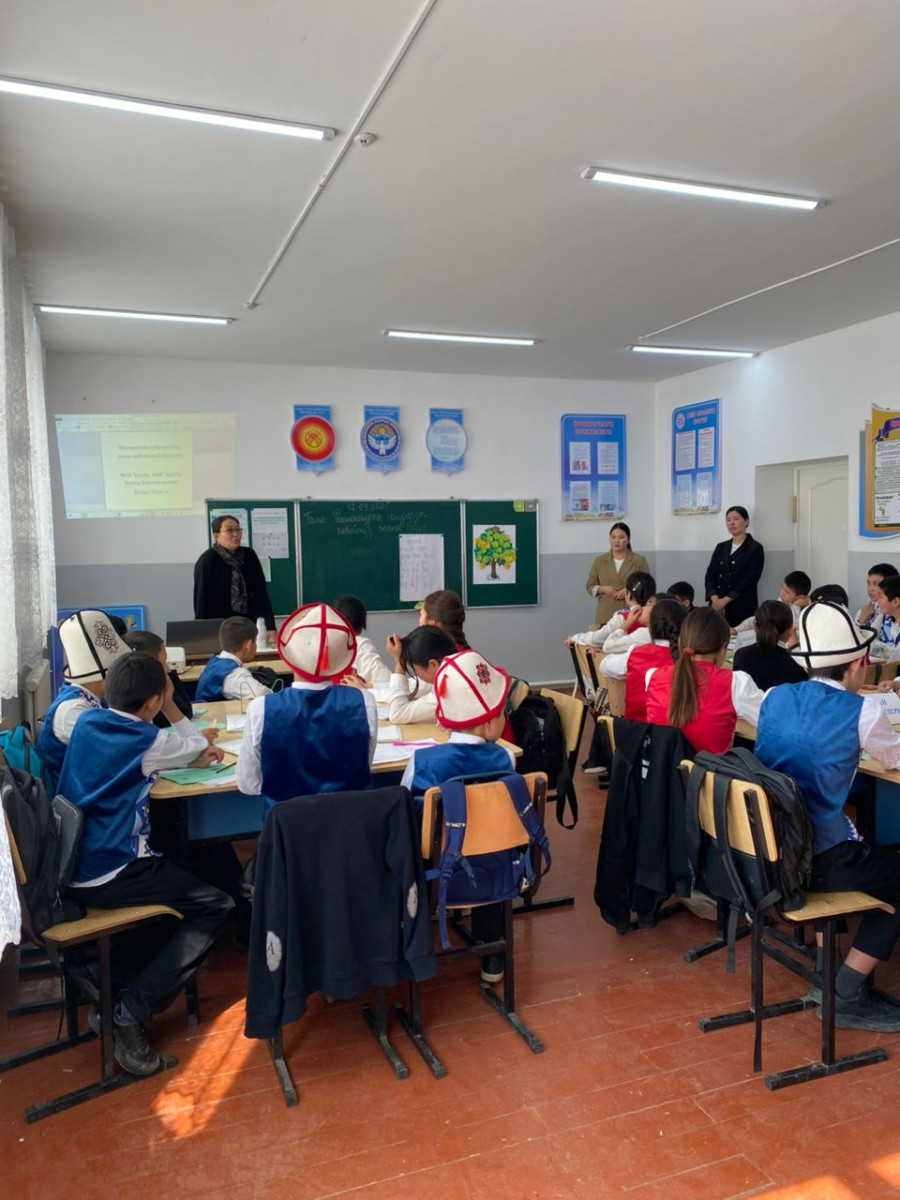 В средней общеобразовательной школе №10 имени Т. Кошматова города Манас проведено обучение на рабоче...