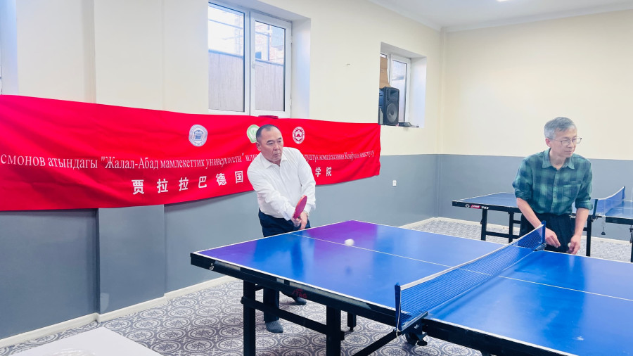 ЖАМУ, Конфуций институту: Достук клубу – күчкө көңүл буруңүз!