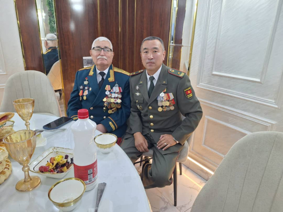 Преподаватель КЭП награжден юбилейной медалью "25 лет Баткенской войне"