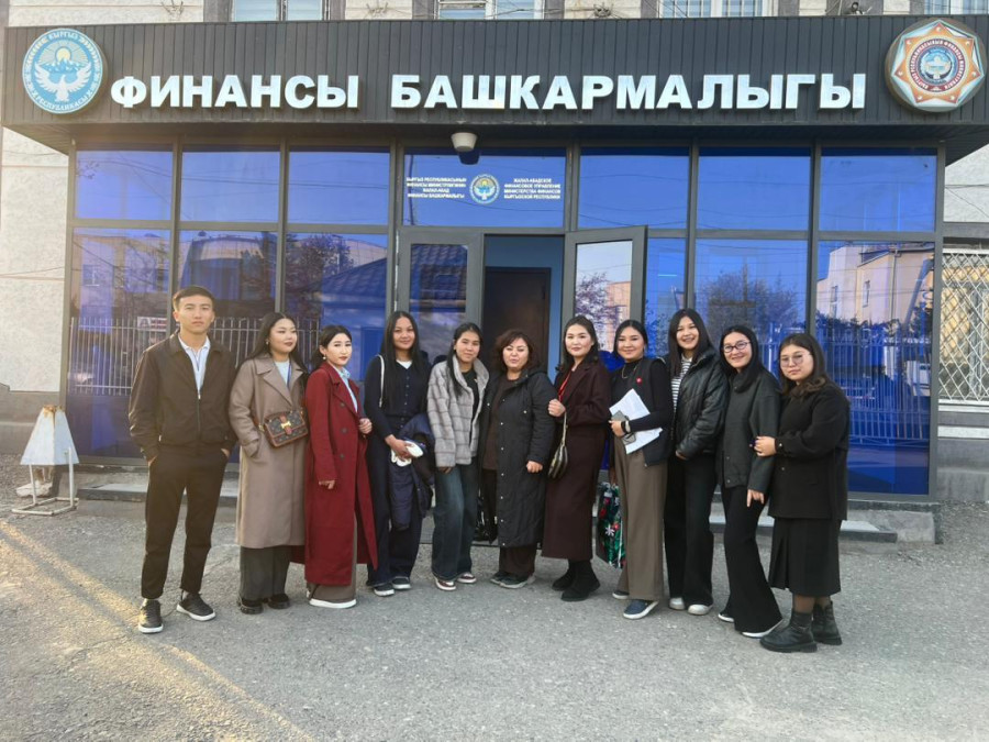 Workplace-Based Training: Strengthening Students’ Practical Skills in the Field of Public Finance