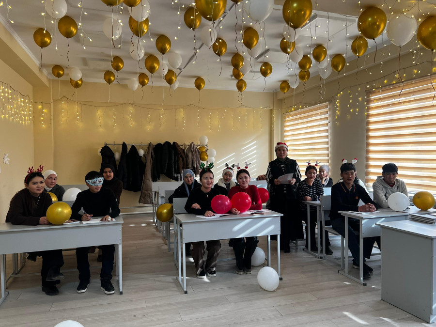 Curatorial Hour on the Topic “New Year – New Hopes and Goals”