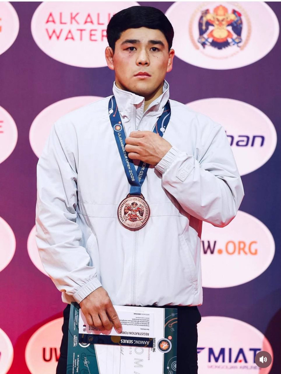 “Open Ulaanbaatar” рейтингдик мелдешинде ЖАМУнун студенти 3-орунга ээ болду