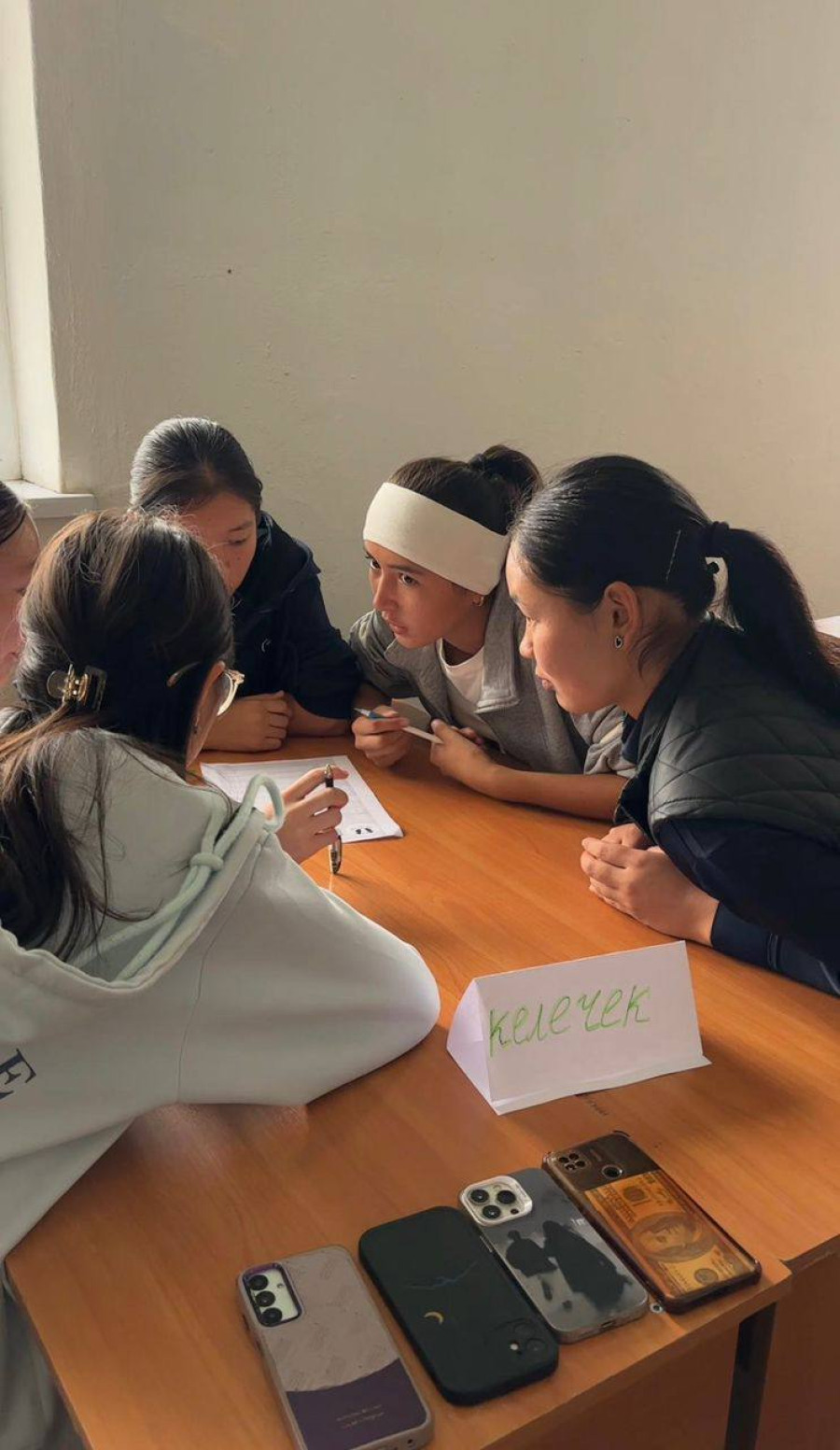 “Даанышман” жана “Кыргызстан” интеллектуалдык клубдарынын биргелешкен оюну!