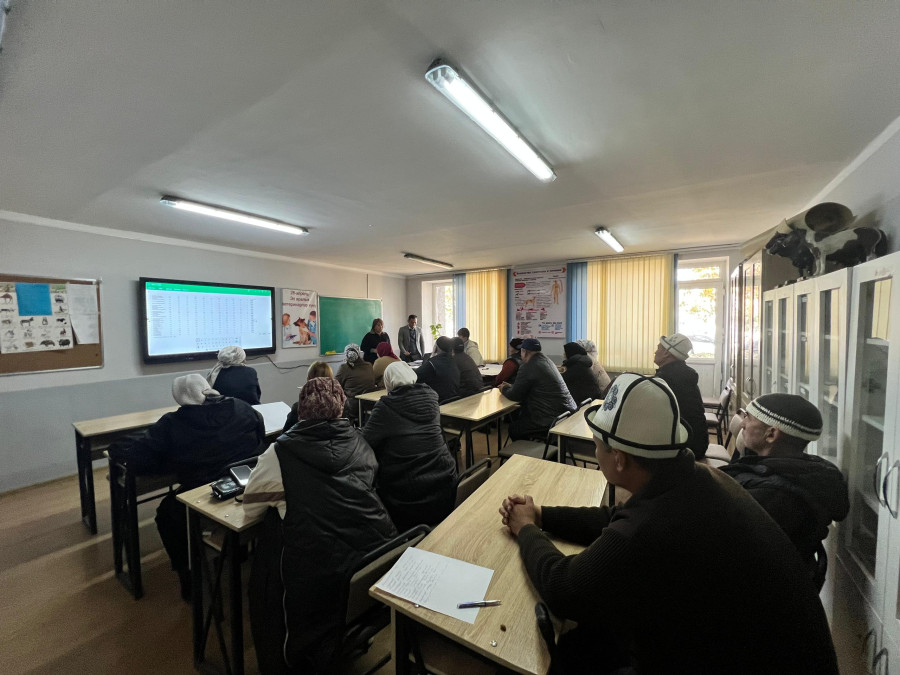 Ветеринария адистиги ата-энелери менен жолугушуу