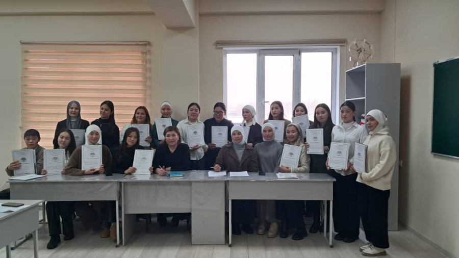 ЭЮКта кезектеги өндүрүштүк практиканын жыйынтыктоо конференциясы