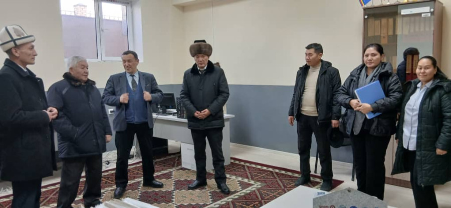 МАМЛЕКЕТТИК ЖАНА МУНИЦИПАЛДЫК КЫЗМАТКЕРЛЕРДИ ДАЯРДОО