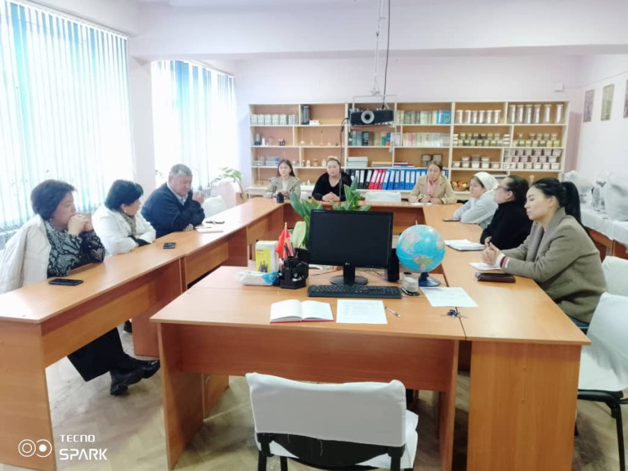 "Магистранттарды илимий-изилдөө практикасына жөнөтүү конференциясы"