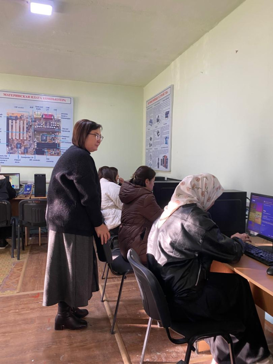 БАС кафедрасынын окутуучусу Нарматова Нургүл Токталиевна жогорку деңгээлдеги ачык сабак өттү