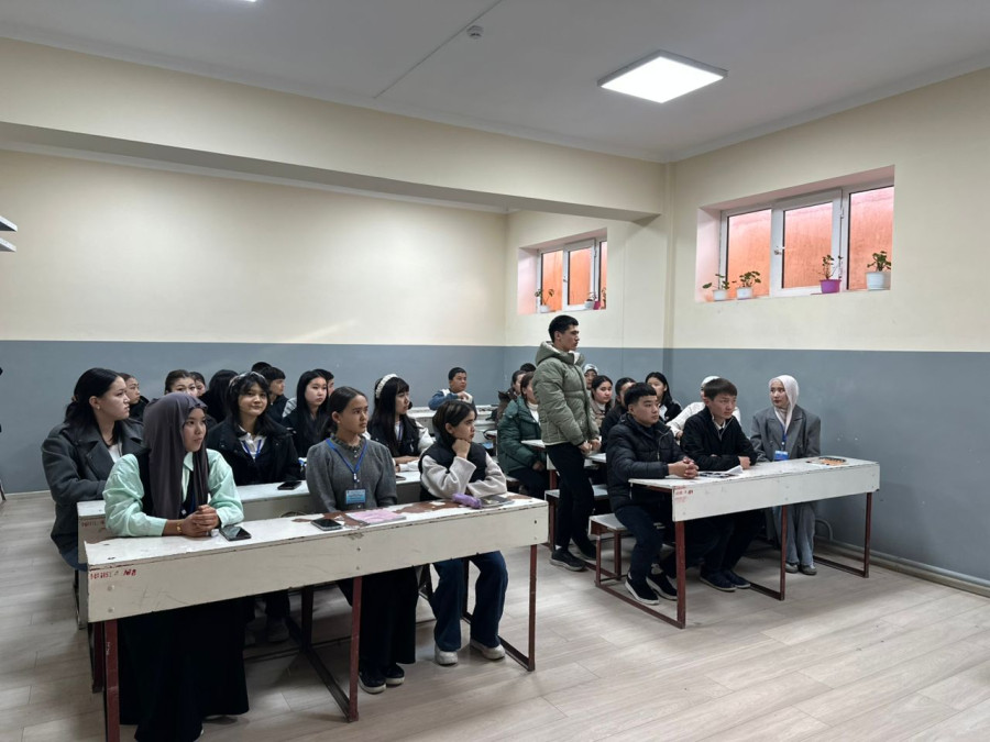 A Meeting with First-Year Students on the Results of the First Semester