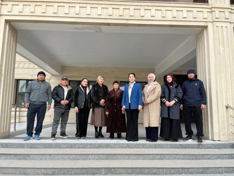 Student, parent and tutor : the Unity of Education and Upbringing